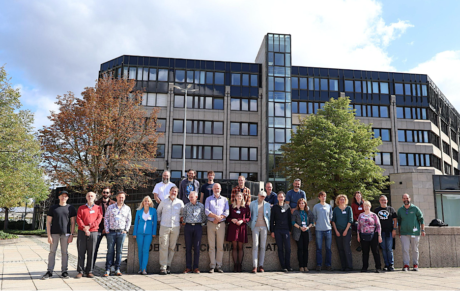 Group photo outside SMHI